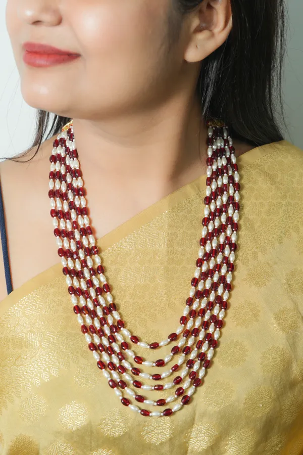 Red_And_White_Beaded_Layered_Necklace_for_Women