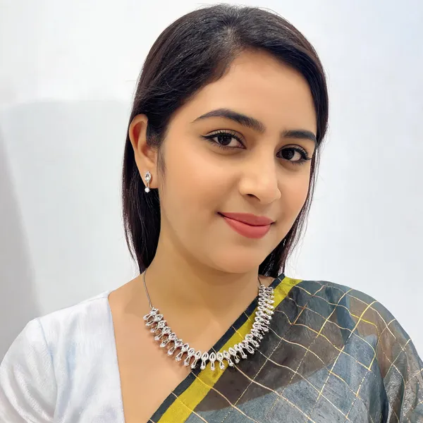 Silver_Tone_Stone_Studded_Necklace_And_Earrings_Set_for_Women