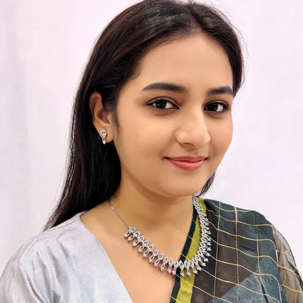 Silver_Tone_Stone_Studded_Necklace_And_Earrings_Set_for_Women