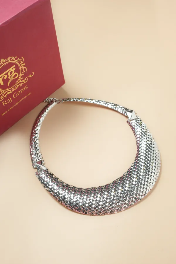 Silver_Tone_Statement_Necklace_for_Women