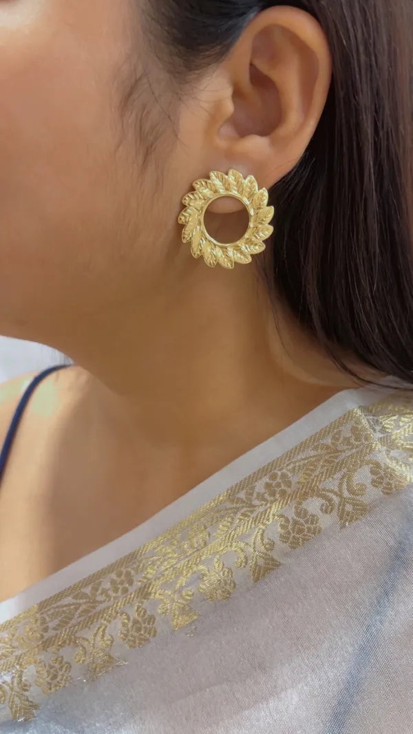 Gold_Tone_Floral_Hoop_Earrings_for_Women