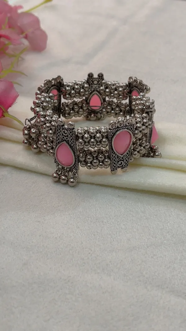 Silver_Tone_Oxidised_Pink_Stone_Anklet_For_Women