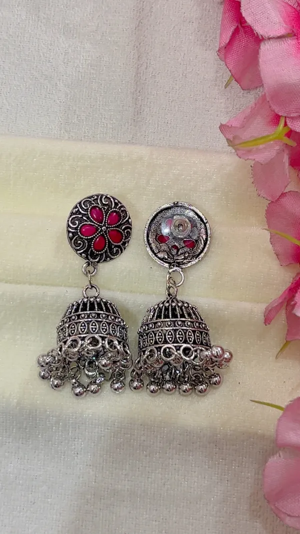 Silver_Oxidized_Floral_Jhumka_Earrings_for_Women