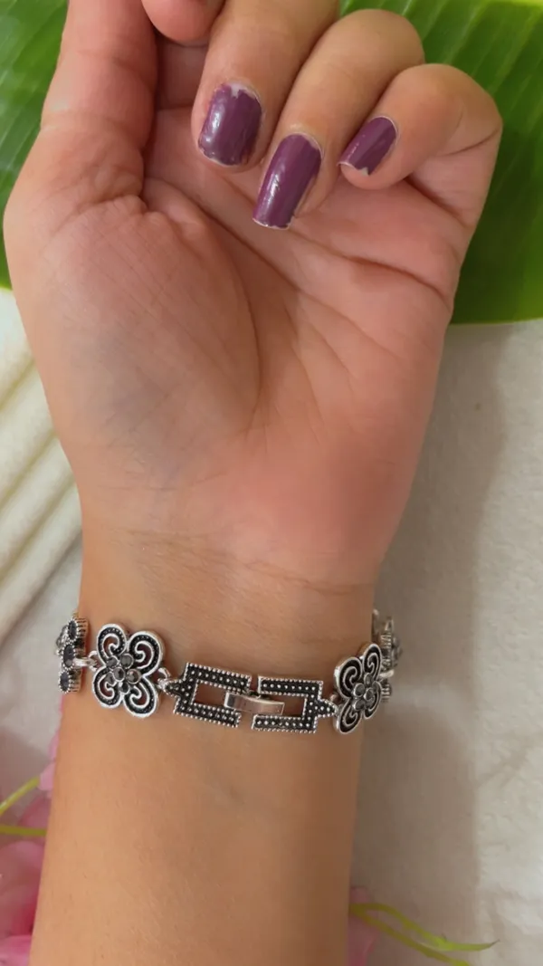 Silver-Tone_Oxidized_Floral_Bracelet_for_Women