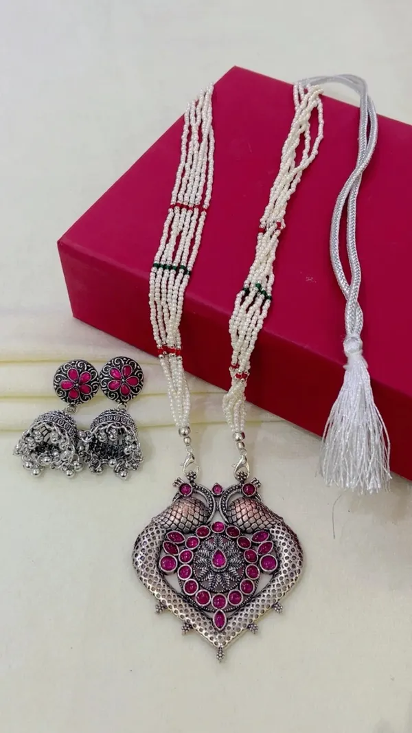 Silver_Oxidized_Pearl_Beaded_Necklace_Set_for_Women