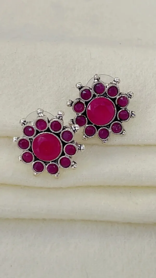 Silver_Tone_Floral_Stud_Earrings_for_Women