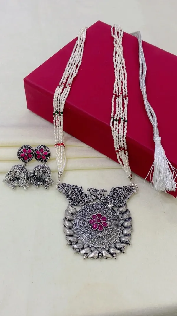 Silver-Tone_Oxidized_Necklace_And_Earrings_Set_for_Women