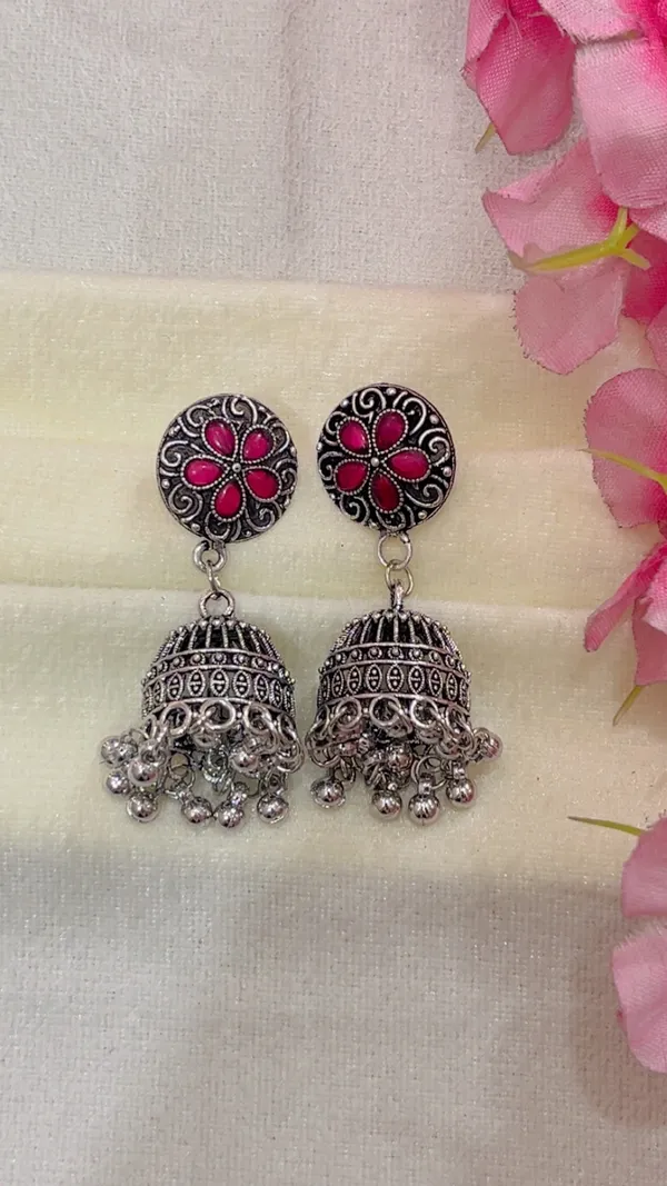 Silver_Oxidized_Floral_Jhumka_Earrings_for_Women