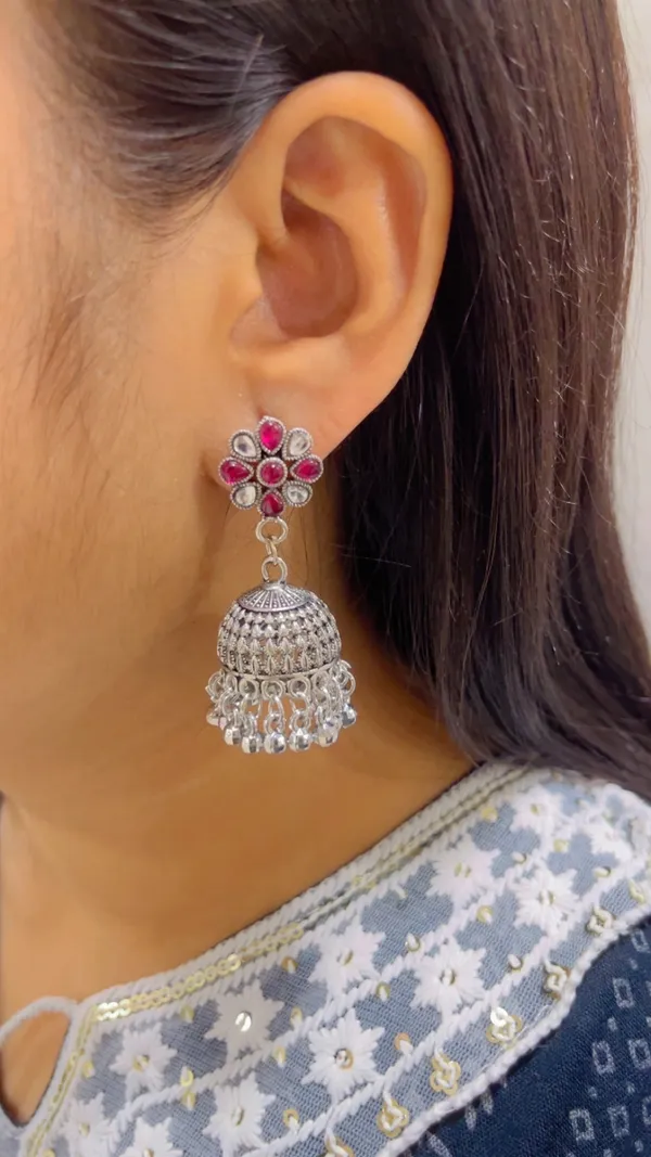 Silver_Oxidised_Floral_Jhumka_Earrings_for_Women
