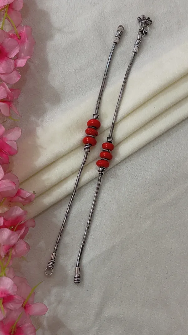 Red_Beaded_Silver_Tone_Dori_Anklet