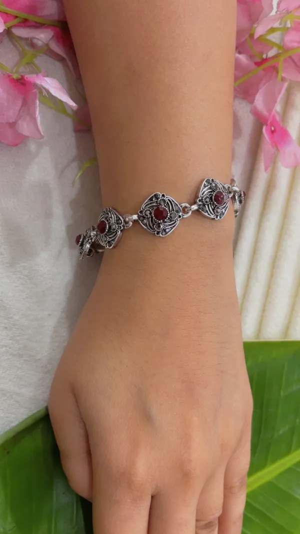 Silver_Tone_Red_Stone_Link_Bracelet_for_Women