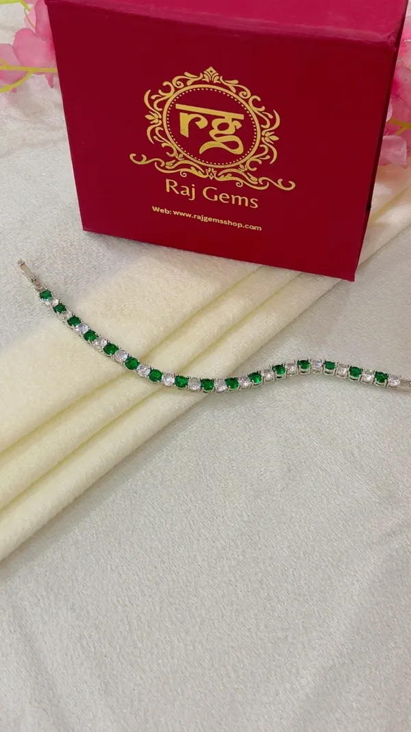 Green_Crystal_Tennis_Bracelet_for_Women