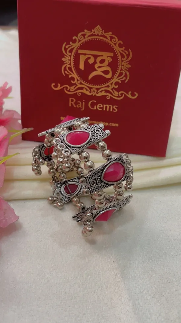 Silver_Tone_Oxidized_Red_Stone_Bangle_Set_for_Women
