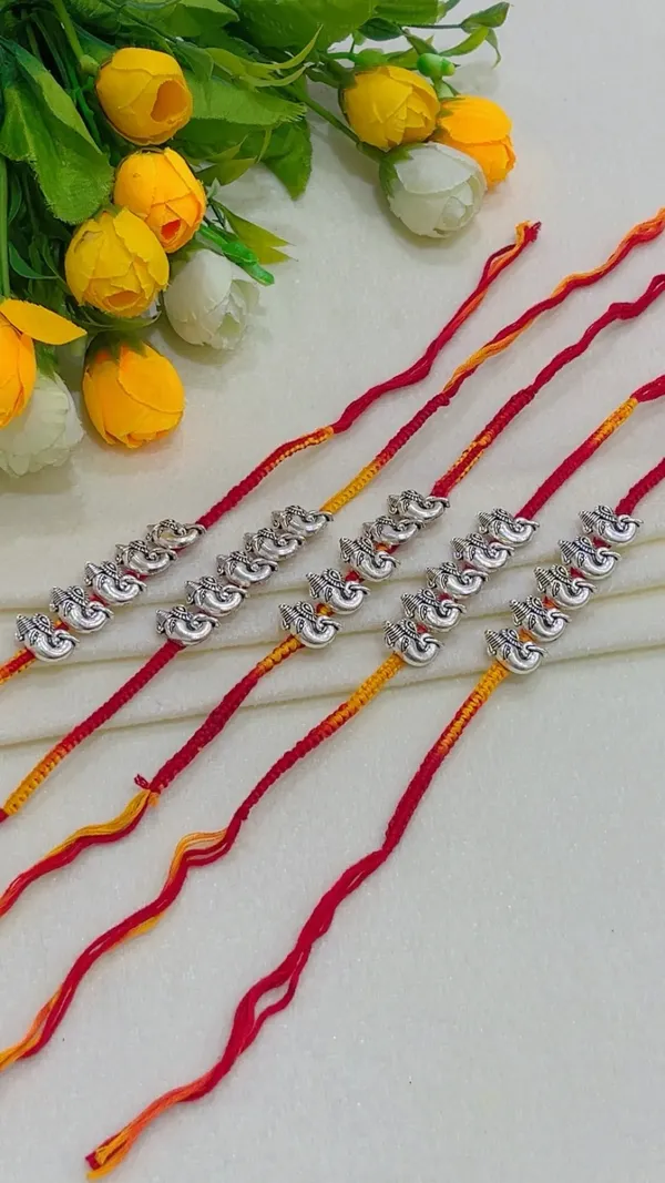 Red_Thread_Ganesha_Charm_Rakhi_for_Brother