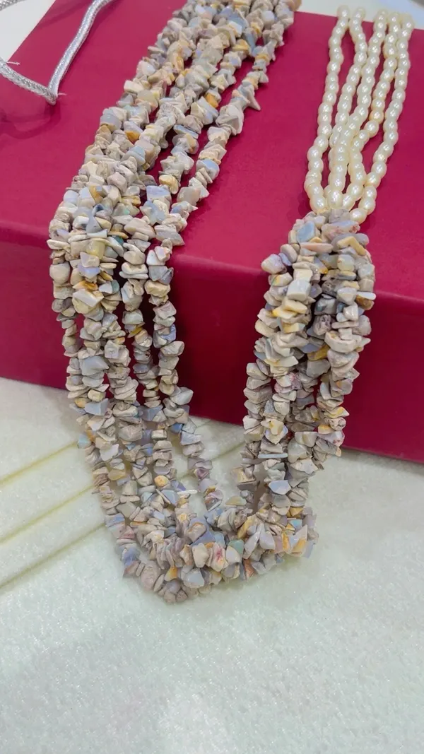 Multicolor_Beaded_Layered_Necklace_Set_for_Women