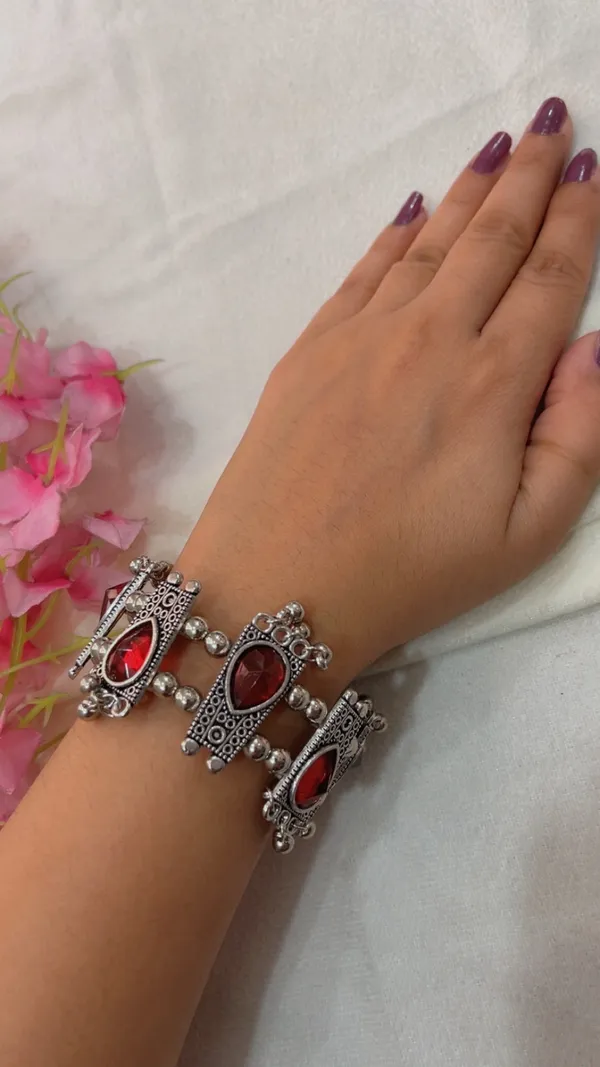 Red_Oxidised_Silver-Tone_Stone_Bracelet