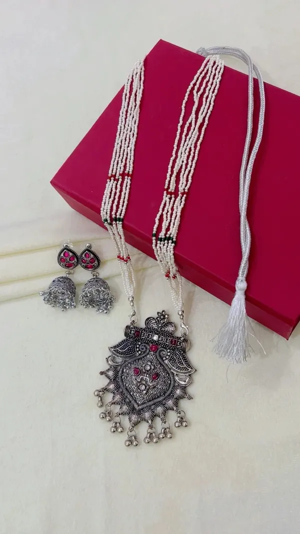 Silver_Tone_Traditional_Beaded_Necklace_Set_For_Women