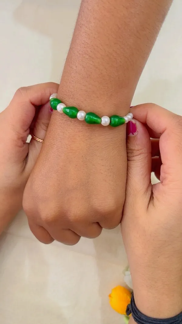Green_Beaded_Thread_Rakhi_for_Brothers
