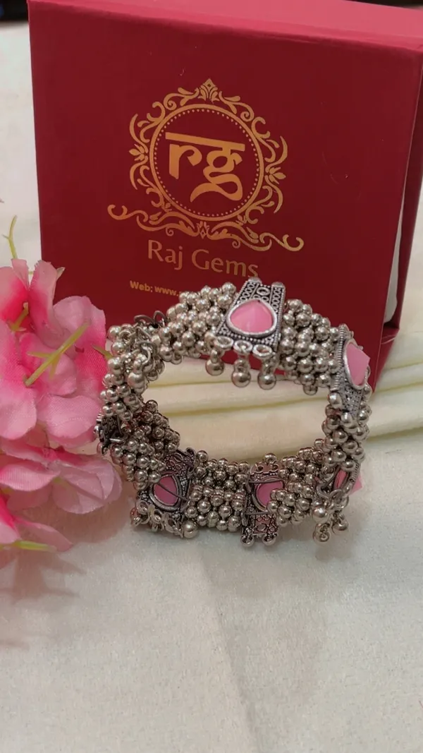 Silver_Tone_Oxidised_Pink_Stone_Anklet_For_Women