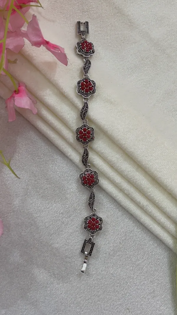Silver-Tone_Floral_Stone_Bracelet_for_Women