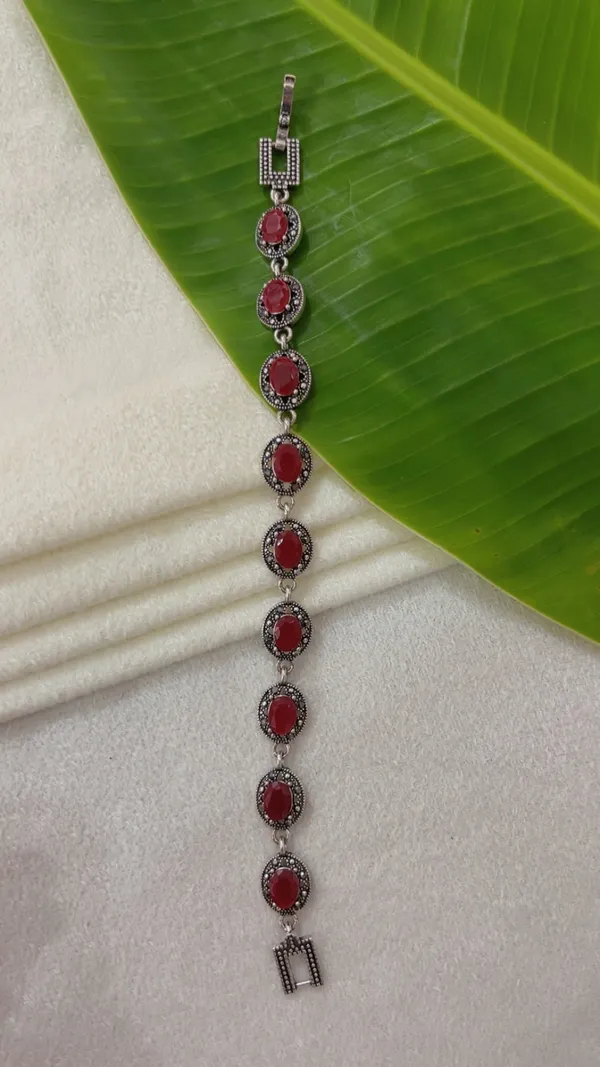 Red_Stone_Link_Bracelet_for_Women