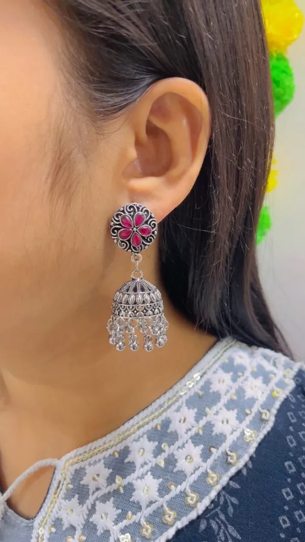 Silver_Oxidised_Floral_Jhumka_Earrings_for_Women