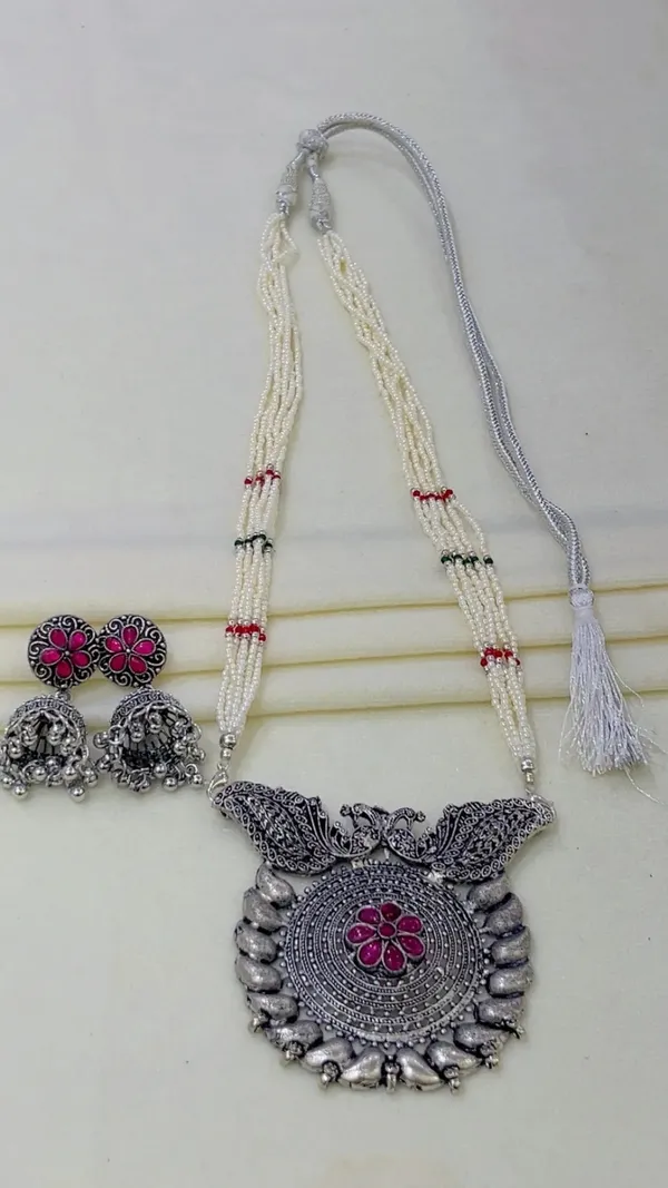 Silver-Tone_Oxidized_Necklace_And_Earrings_Set_for_Women