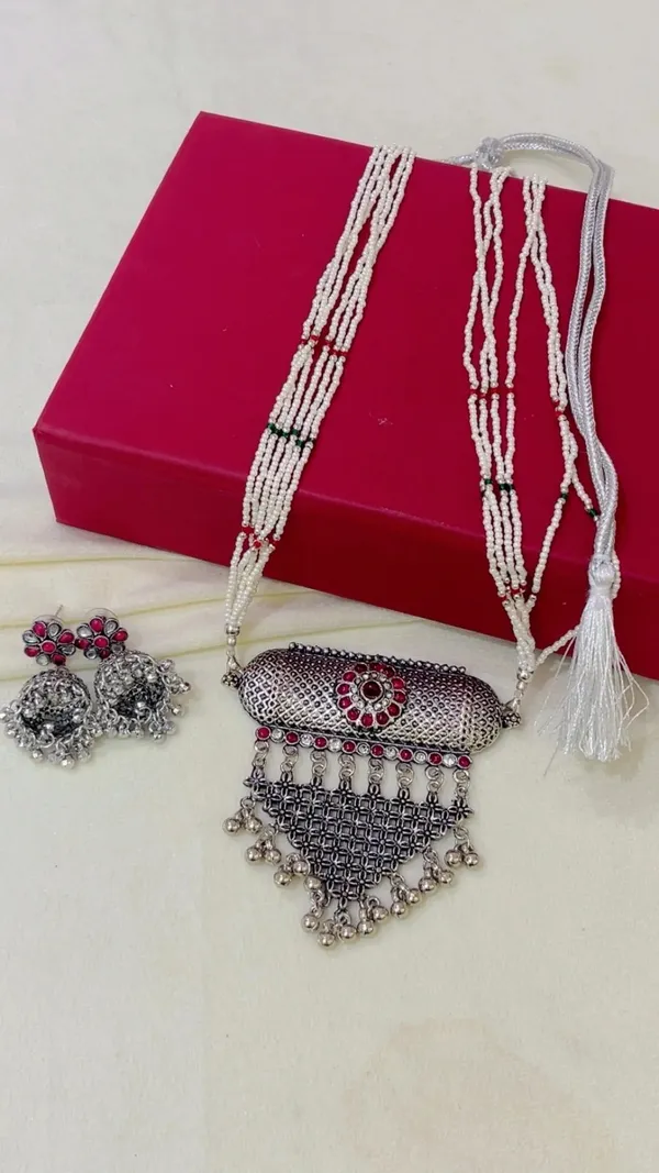 Silver_Tone_Beaded_Statement_Necklace_Set_For_Women