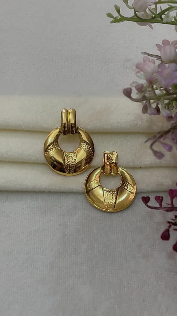 Gold-Tone_Stainless_Steel_Hoop_Earrings_for_Women