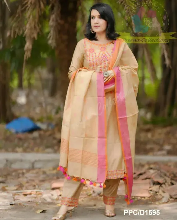 Beige_Cotton_Embroidered_Kurti_Set_For_Women