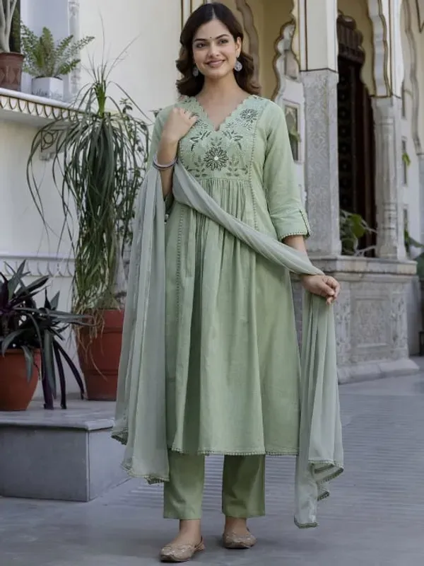 Cotton_Handloom_Ari_Work_Green_Poonam