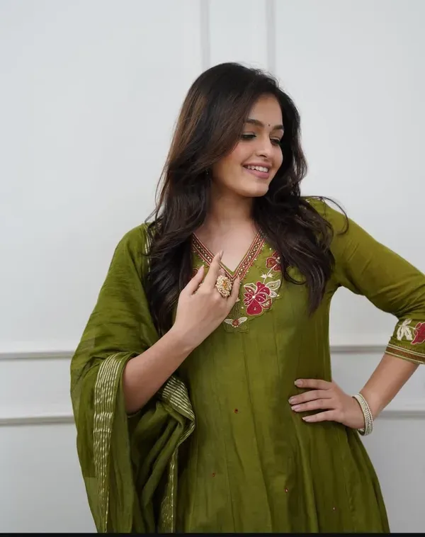 Cotton_Anarkali_Kurti_Pant_With_Dupta_Green