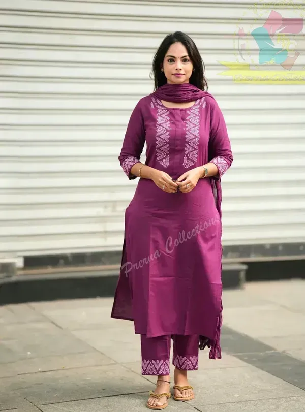 Wine_Khadi_Cotton_Embroidered_Kurti_Pant_With_Dupatta_For_Women