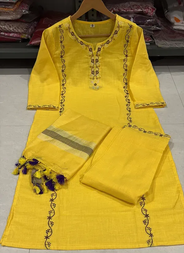 Yellow_Kurti_Pant_With_Dupatta_Pcc