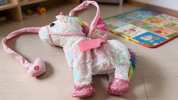 Pink_Sequined_Unicorn_Plush_Toy_With_Shoulder_Strap