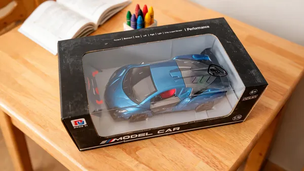 Blue_Sports_Model_Car_Toy