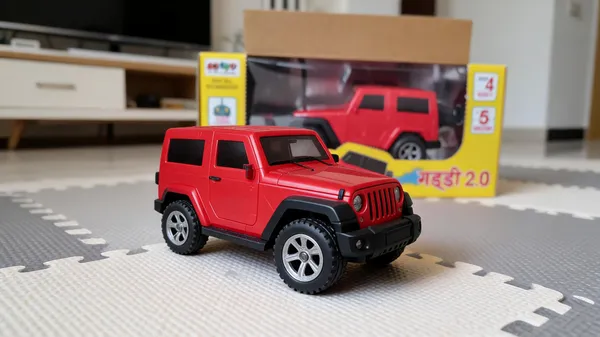 Red_Radio_Controlled_Toy_SUV