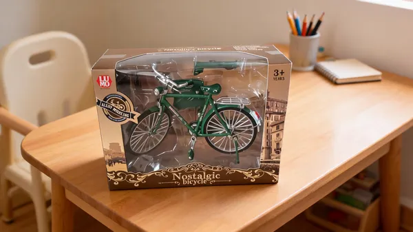 Green_Nostalgic_Bicycle_Model_Toy