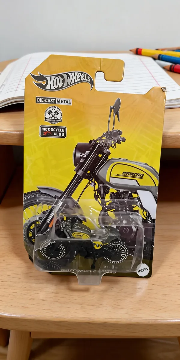 Hot_Wheels_Die-Cast_Motorcycle_Toy
