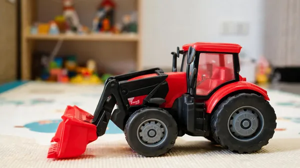 Lumo_Red_And_Black_Toy_Tractor_With_Front_Loader