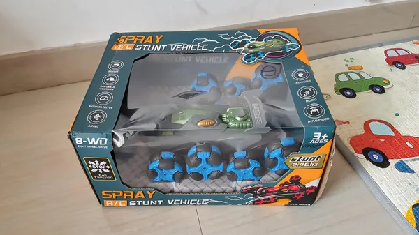 Spray_8WD_2.4GHz_Remote_Control_Stunt_Vehicle