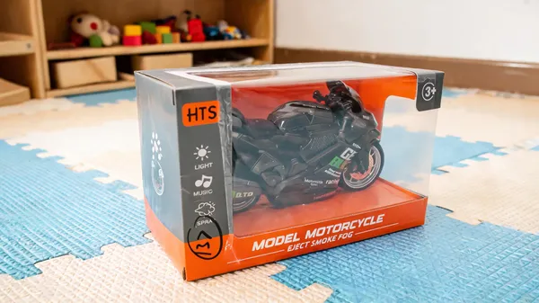 Red_And_Black_Model_Motorcycle_Light_Music_Smoke_Toy