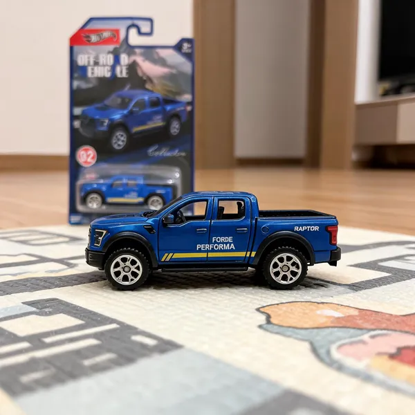 Hot_Wheels_Blue_Ford_Raptor_Pickup_Toy_Car