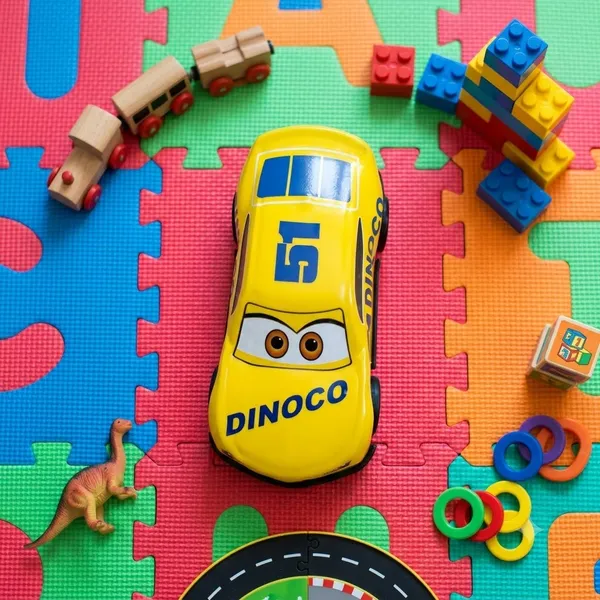 Yellow_Cartoon_Racing_Toy_Car
