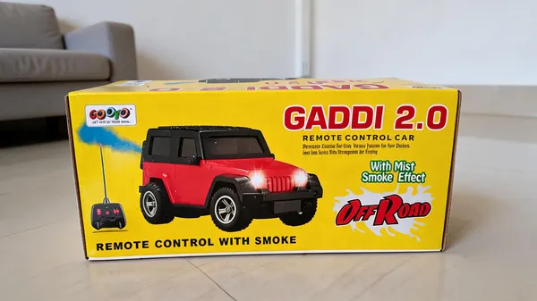 Red_Off-Road_Remote_Control_Car_With_Mist_Smoke_Effect