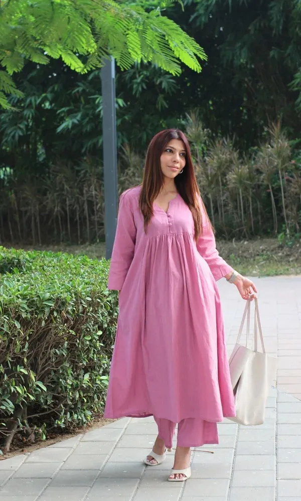 digambara_Women_Kurti_Palazzo_Set_()