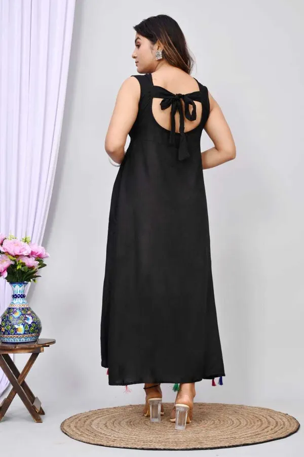 Mr_Fashion_Solid_Viscose_Rayon_Stitched_Anarkali_Gown_Black