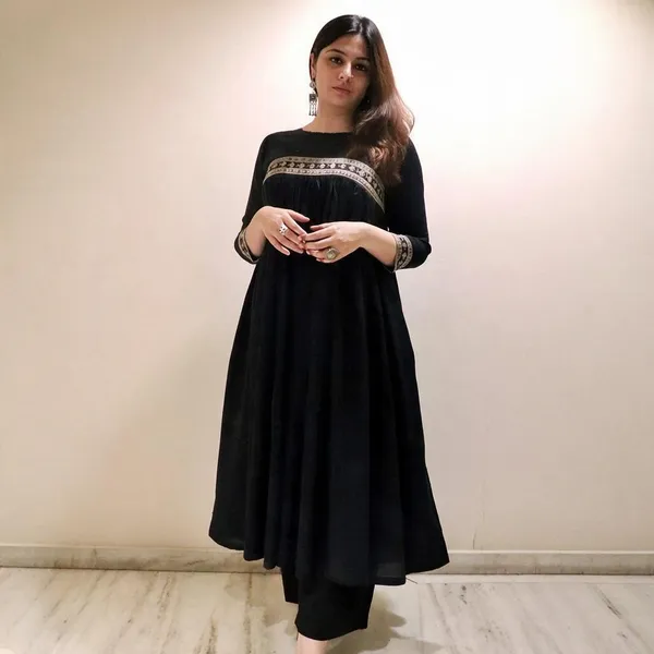 Cisnecom_Women_Cotton_Kurta_Pant_Set