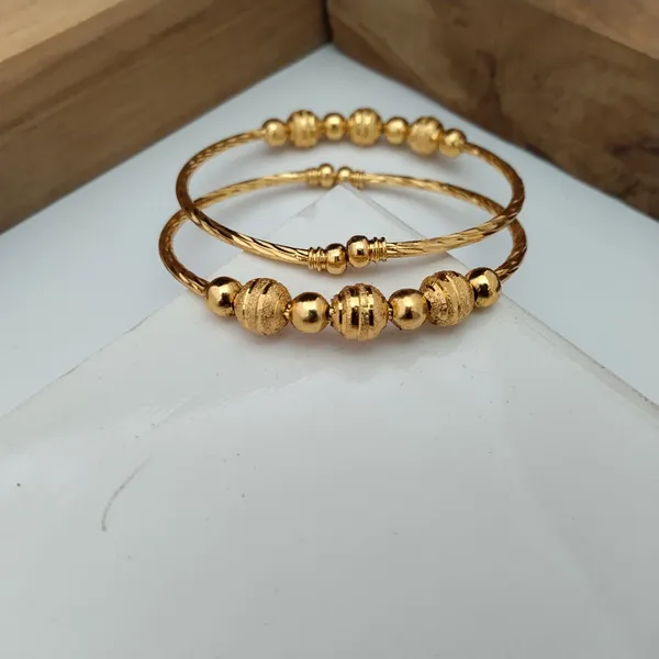 Gold_Tone_Beaded_Bracelet_For_Women