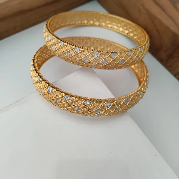 Gold_Tone_Lattice_Design_Bangles_For_Women